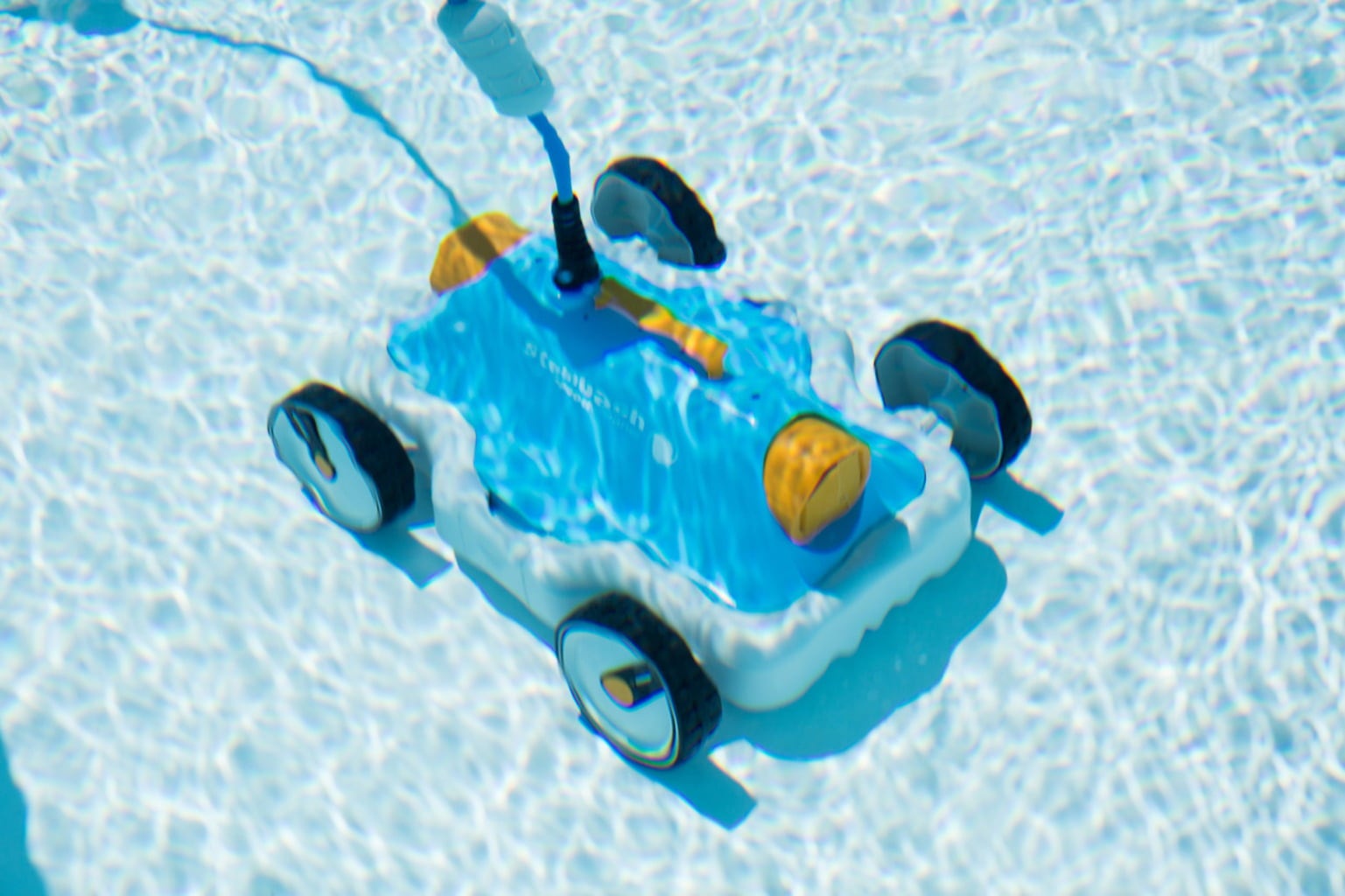 160-poolrunner-s63-1.jpg