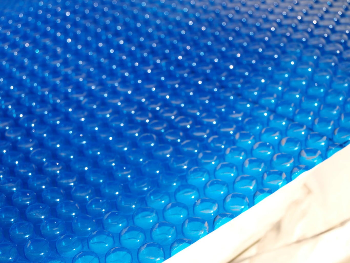 Solar Bubble Film for Rectangular Pools, 700 x 350cm