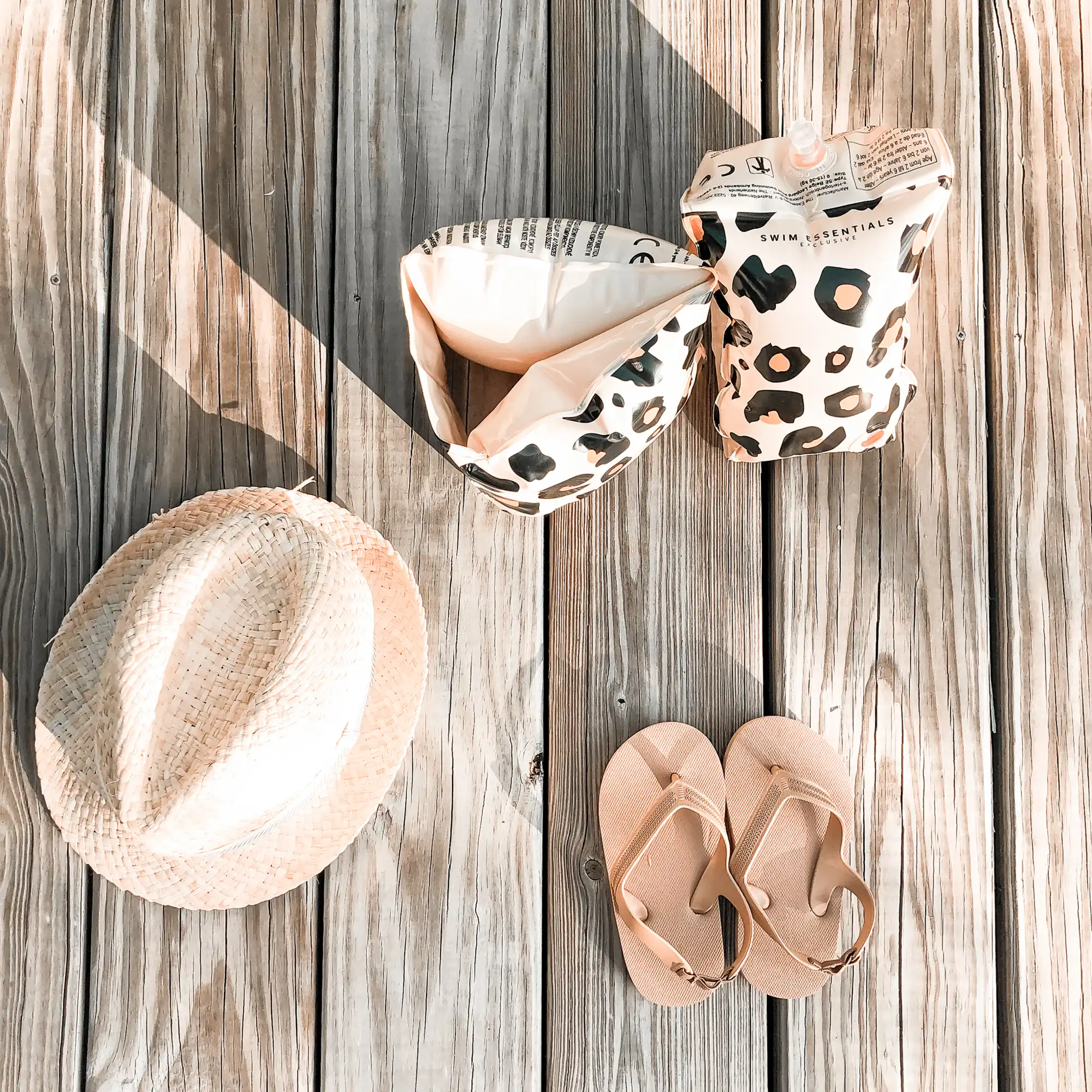 834-leopard-beige-armbands-0-2-years-1.webp