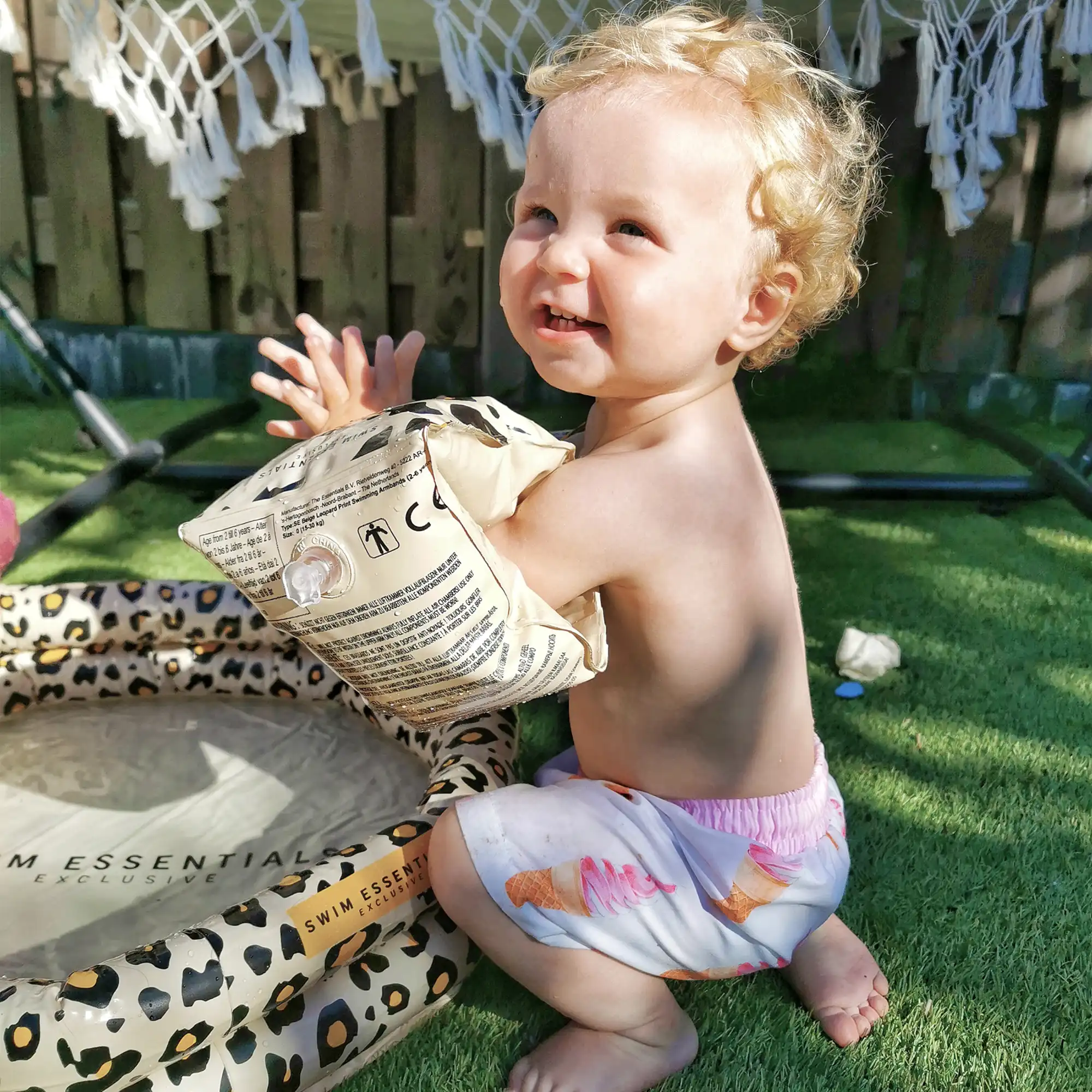 834-leopard-beige-armbands-0-2-years-1.webp