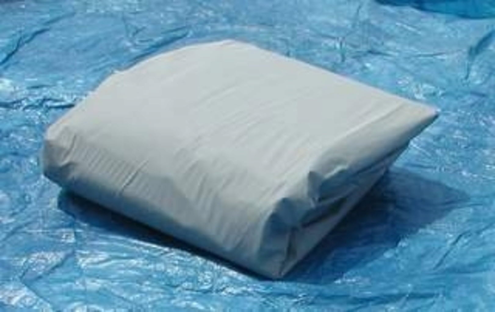 931-ultra-quadra-xtr-frame-pool-549-x-274-x-132-cm-without-pump-and-accessories-1.jpg