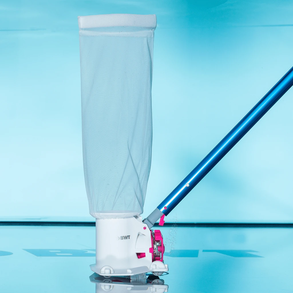 BC40 Pool Vacuum Cleaner